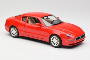 Maserati 3200 GT Vermelho Bburago 1:18 3341 Metal - imagem 6 de 8