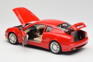 Maserati 3200 GT Rosso Mondiale Bburago 1:18 3341-M1 Metal - imagem 5 de 8