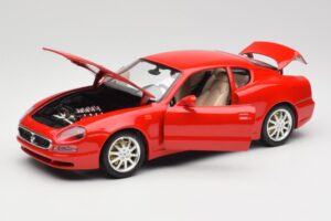 Maserati 3200 GT Vermelho Coleção Especial Bburago 1:18 30071 Metal - imagem 2 de 8