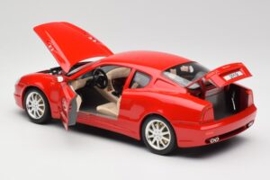 Maserati 3200 GT Vermelho Coleção Especial Bburago 1:18 30071 Metal - imagem 5 de 8
