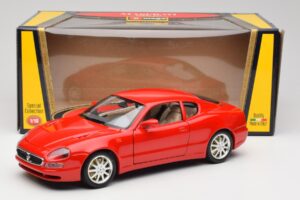 Maserati 3200 GT Vermelho Coleção Especial Bburago 1:18 30071 Metal - imagem 8 de 8