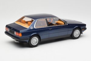 Maserati Biturbo Coupe Azul Escuro Metálico Minichamps 1:18 107123500 Metal - imagem 2 de 6
