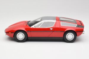Maserati Bora Vermelho & Prata Minichamps 1:18 107123721 Resina - imagem 3 de 6