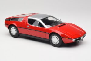 Maserati Bora Vermelho & Prata Minichamps 1:18 107123721 Resina - imagem 4 de 6
