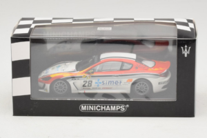 Maserati GranTurismo MC GT4 #28 Smurra / Piancastelli Maserati MC 2010 Minichamps 1:43 400101228 Metal - imagem 5 de 5