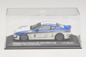Maserati GranTurismo MC GT4 #9 Moncada / Petrini Maserati MC 2010 Minichamps 1:43 400101209 Metal - imagem 5 de 5