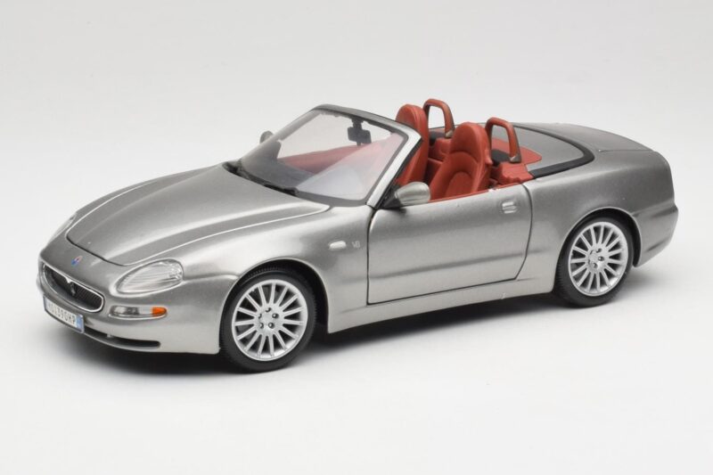 Maserati 4200 GT Spyder Cinzento Bburago 1:18 18-12019 Metal