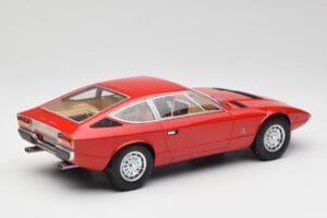 Maserati Khamsin Vermelho Minichamps 1:18 107123821 Resina - imagem 2 de 6