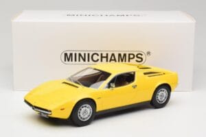 Maserati Merak Amarelo Minichamps 1:18 107123760 Resina - imagem 6 de 6