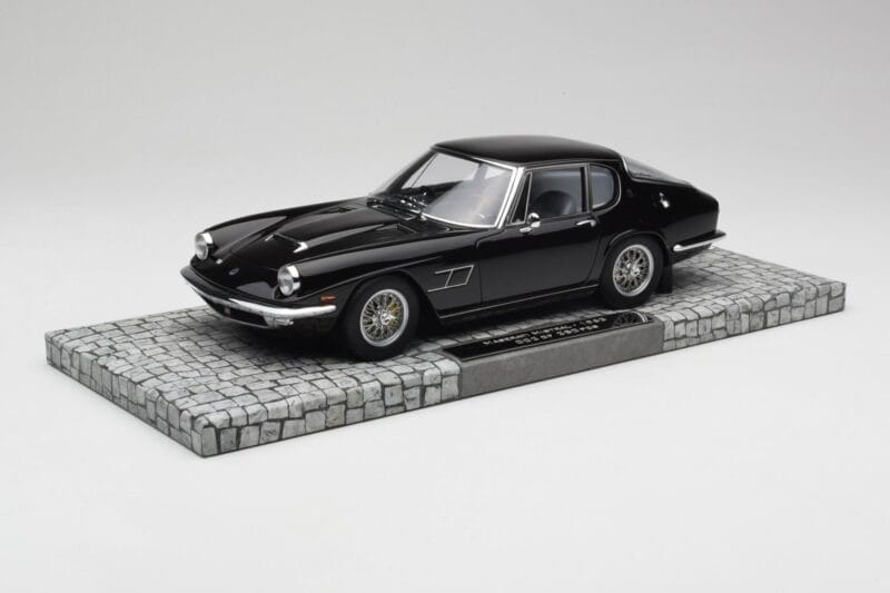 Maserati Mistral Preto Minichamps 1:18 107123421 Resina