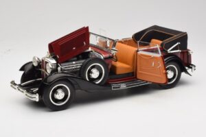 Maybach DS8 Zeppelin Vermelho Anson 1:18 30413 Metal - imagem 2 de 8