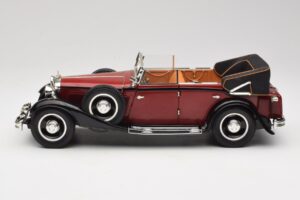 Maybach DS8 Zeppelin Vermelho Anson 1:18 30413 Metal - imagem 4 de 8