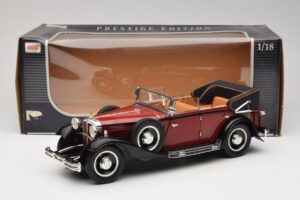 Maybach DS8 Zeppelin Vermelho Anson 1:18 30413 Metal - imagem 8 de 8