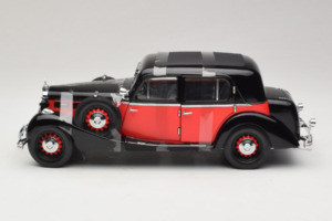 Maybach SW35 Hardtop Preto Vermelho Premier Miniature 1:18 PM-38208 Metal - imagem 3 de 6