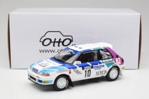 Mazda 323 GTX #10 T. Makinen / S. Harjanne 1000 Lakes Rally 1991 Otto 1:18 OT1099 Resina - imagem 6 de 6