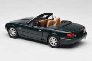 Mazda MX-5 NA Emerald Green Gate 1:18 01017 Metal - imagem 7 de 8