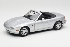 Mazda MX-5 Miata NA Highlight Prateado Gate 1:18 1015 Metal