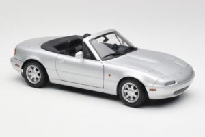 Mazda MX-5 Miata NA Highlight Prateado Gate 1:18 1015 Metal - imagem 6 de 8