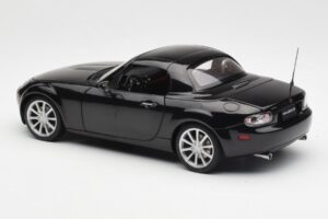 Mazda MX-5 NC Roadster Retractable Hardtop US Spec Preto AUTOart 1:18 75971 Metal - imagem 9 de 10