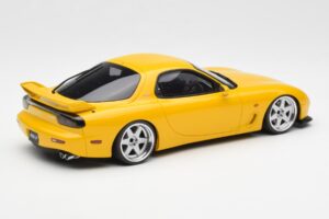 Mazda RX-7 FD Type R Bathurst R Amarelo Otto 1:18 OT397 Resina - imagem 2 de 6