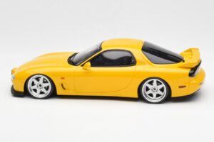 Mazda RX-7 FD Type R Bathurst R Amarelo Otto 1:18 OT397 Resina - imagem 3 de 6