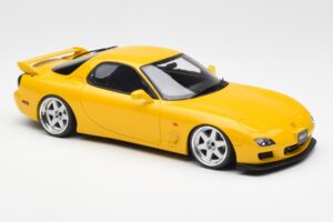 Mazda RX-7 FD Type R Bathurst R Amarelo Otto 1:18 OT397 Resina - imagem 4 de 6