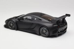 McLaren 12C GT3 Carbon Mate Preto Minichamps 1:18 151121390 Metal - imagem 5 de 6