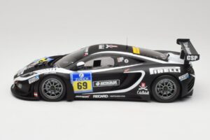 McLaren 12C GT3 Dorr Motorsport #69 C. Adams / M. Klasen 24 Hours Nurburgring 2013 Minichamps 1:18 151131369 Metal - imagem 3 de 6