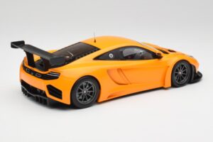 McLaren 12C GT3 Papaya Laranja Minichamps 1:18 151121391 Metal - imagem 2 de 6