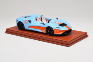 McLaren Elva Gulf Livery AB Models 1:18 REMC023 Resina - imagem 4 de 7
