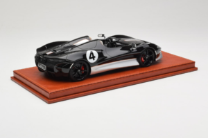 McLaren Elva Preto Prateado AB Models 1:18 REMC022 Resina - imagem 3 de 7