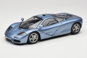 McLaren F1 Azul LCD 1:18 LCD18014-BU Metal