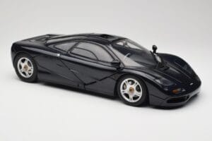 McLaren F1 Dark Blue Metallic Minichamps 1:12 530133128 Metal - imagem 7 de 9
