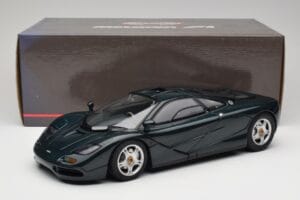 McLaren F1 Dark Green Metallic Minichamps 1:12 530133127 Metal - imagem 9 de 9