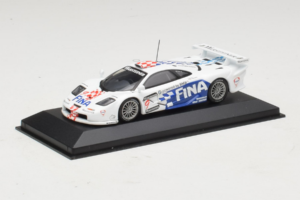 McLaren F1 GTR #9 Fina P. Kox / R. Ravaglia / A. Montermini 24 Hours of Le Mans 1997 Minichamps 1:43 MCLAREN002 Metal - imagem 2 de 5