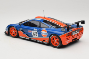 McLaren F1 GTR Gulf #33 R. Bellm / M. Weaver / J-J. Lehto 24 Hours of Le Mans 1996 UT Models 1:18 530161833 Metal - imagem 7 de 8