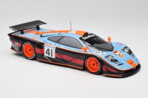 McLaren F1 GTR Gulf #41 P. Gounon / S. Oloffson 24 Hours of Le Mans 1997 Minichamps 1:18 530133741 Metal - imagem 6 de 8