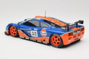 McLaren F1 GTR Gulf Racing #33 S. Bellm / A. Weaver / J. Lehto 24 Hours of Le Mans 1996 Minichamps 1:18 530133633 Metal - imagem 7 de 8
