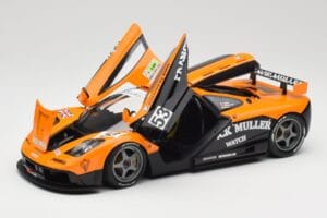 McLaren F1 GTR Kokusai Kaihatsu Racing #53 O. Giroix / J. Sala / P. Deletraz 24 Hours of Le Mans 1996 Minichamps 1:18 5301336 - imagem 2 de 8