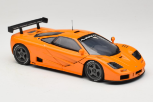 McLaren F1 Le Mans Orange UT Models 1:18 530151890 Metal - imagem 6 de 8