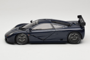 McLaren F1 GTR Le Mans Edition Roxo UT Models 1:18 MCLAREN001 Metal - imagem 4 de 8