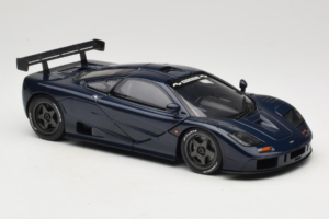 McLaren F1 GTR Le Mans Edition Roxo UT Models 1:18 MCLAREN001 Metal - imagem 6 de 8