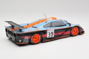 McLaren F1 GTR #39 R. Bellm / A. Gilbert-Scott 24 Hours of Le Mans 1997 Minichamps 1:18 530133739 Metal - imagem 3 de 8