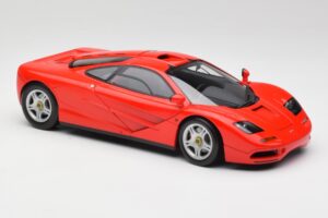 McLaren F1 Magma Vermelho Minichamps 1:18 530133422 Metal - imagem 6 de 8