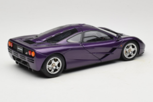 McLaren F1 Roxo LCD 1:18 LCD18014-PU Metal - imagem 3 de 8