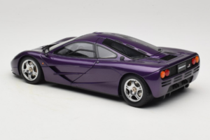 McLaren F1 Roxo LCD 1:18 LCD18014-PU Metal - imagem 7 de 8