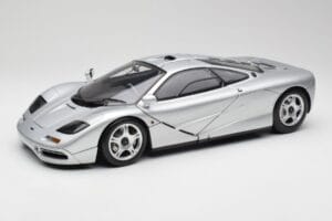 McLaren F1 Prata Minichamps 1:12 530133129 Metal