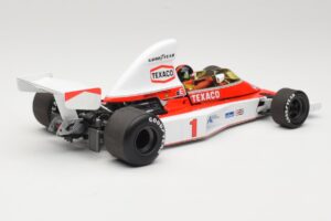 McLaren M23 Ford #1 E. Fittipaldi F1 1975 Minichamps 1:18 530751801 Metal - imagem 3 de 9