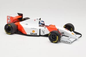 McLaren Ford MP4/8 #7 M. Hakkinen 1993 Minichamps 1:18 530931837 Metal - imagem 4 de 6