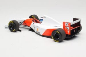 McLaren Ford MP4/8 #7 M. Hakkinen 1993 Minichamps 1:18 530931837 Metal - imagem 5 de 6